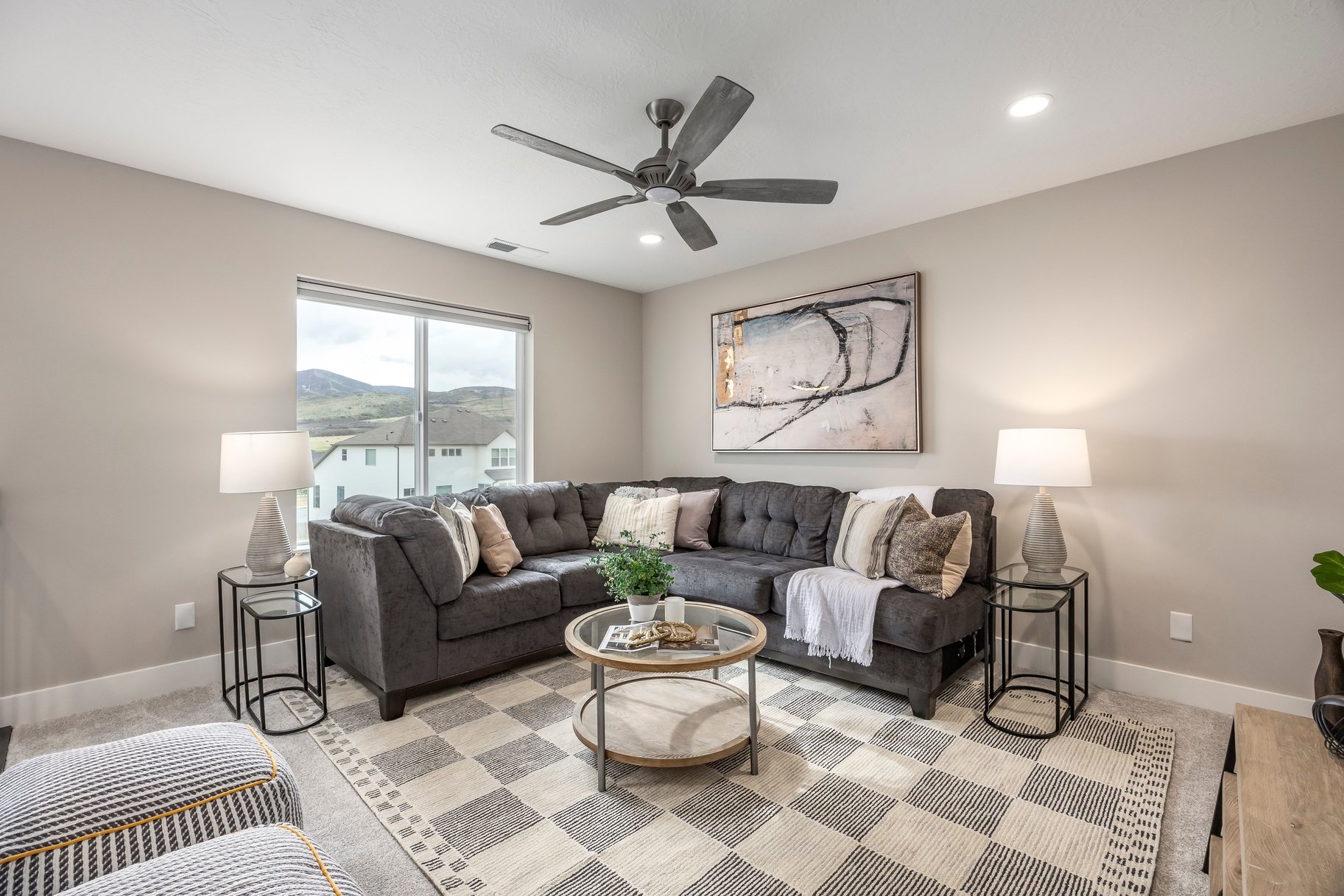  Practically Brand New Home in Highland, with Stunning Mountain Views - 物件實景