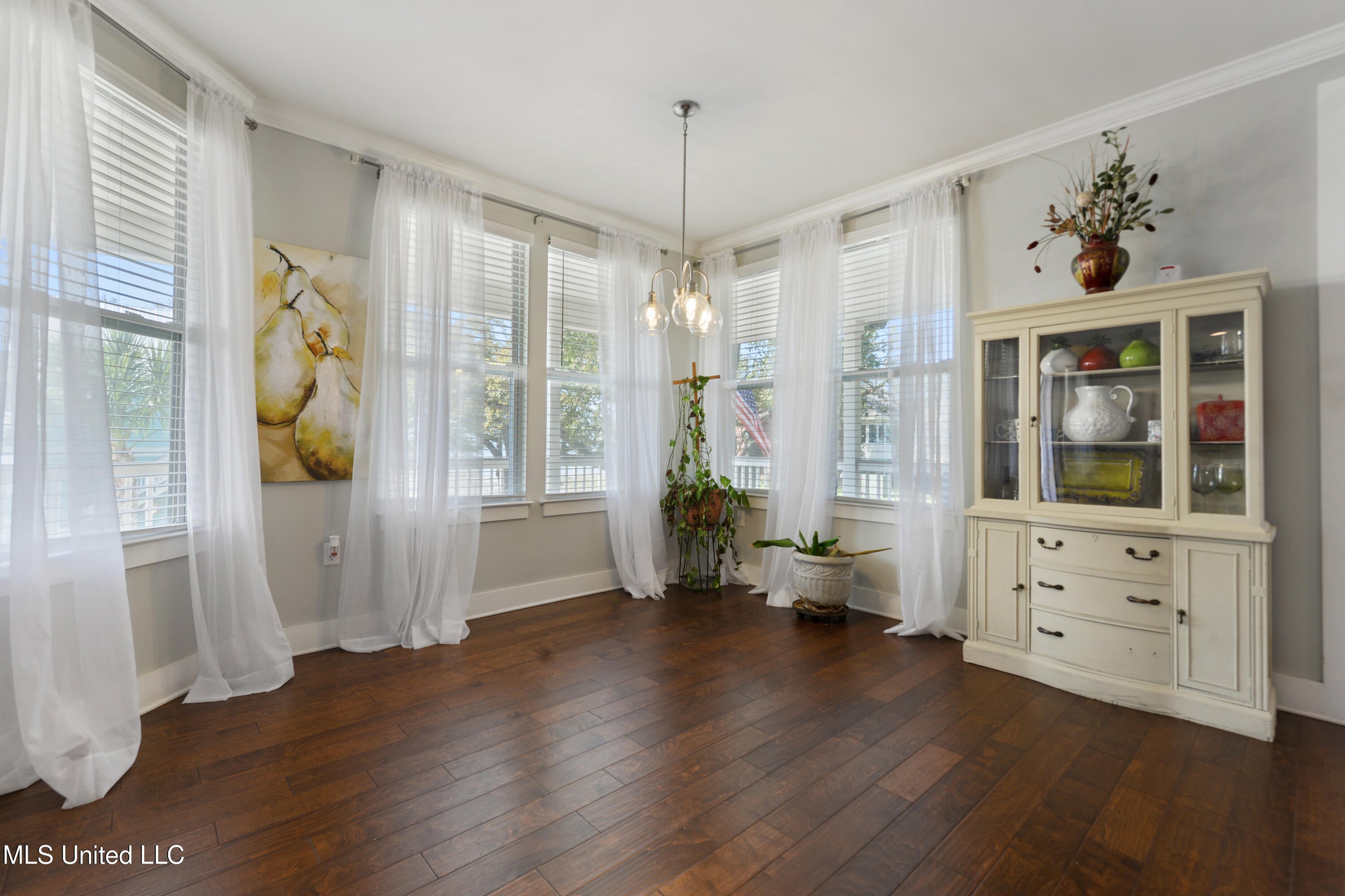 Biloxi, Mississippi, 39531, United States, 3 Bedrooms Bedrooms, ,3 BathroomsBathrooms,Residential,For Sale,1731984