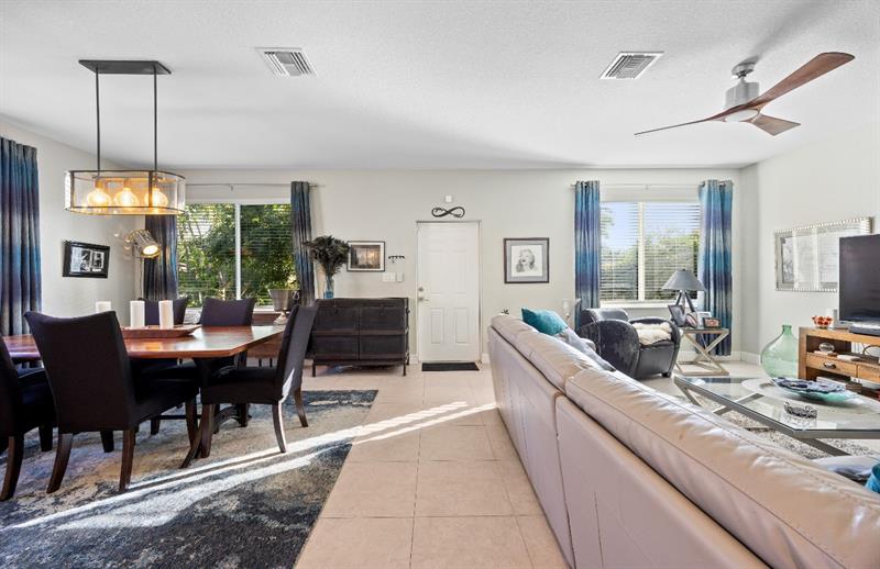 Oakland Park, Florida, 33334, United States, 3 Bedrooms Bedrooms, ,2 BathroomsBathrooms,Residential,For Sale,1992878