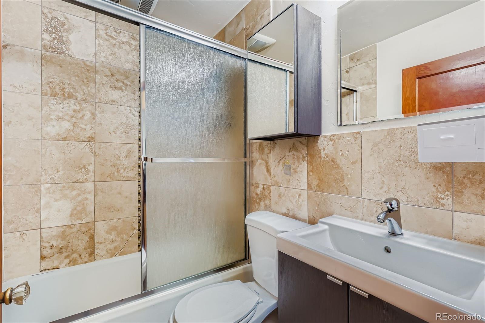 Denver, Colorado, 80205, United States, 3 Bedrooms Bedrooms, ,1 BathroomBathrooms,Residential,For Sale,1969232