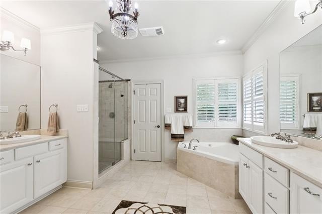 Madisonville, Louisiana, 70447, United States, 5 Bedrooms Bedrooms, ,4 BathroomsBathrooms,Residential,For Sale,1984460