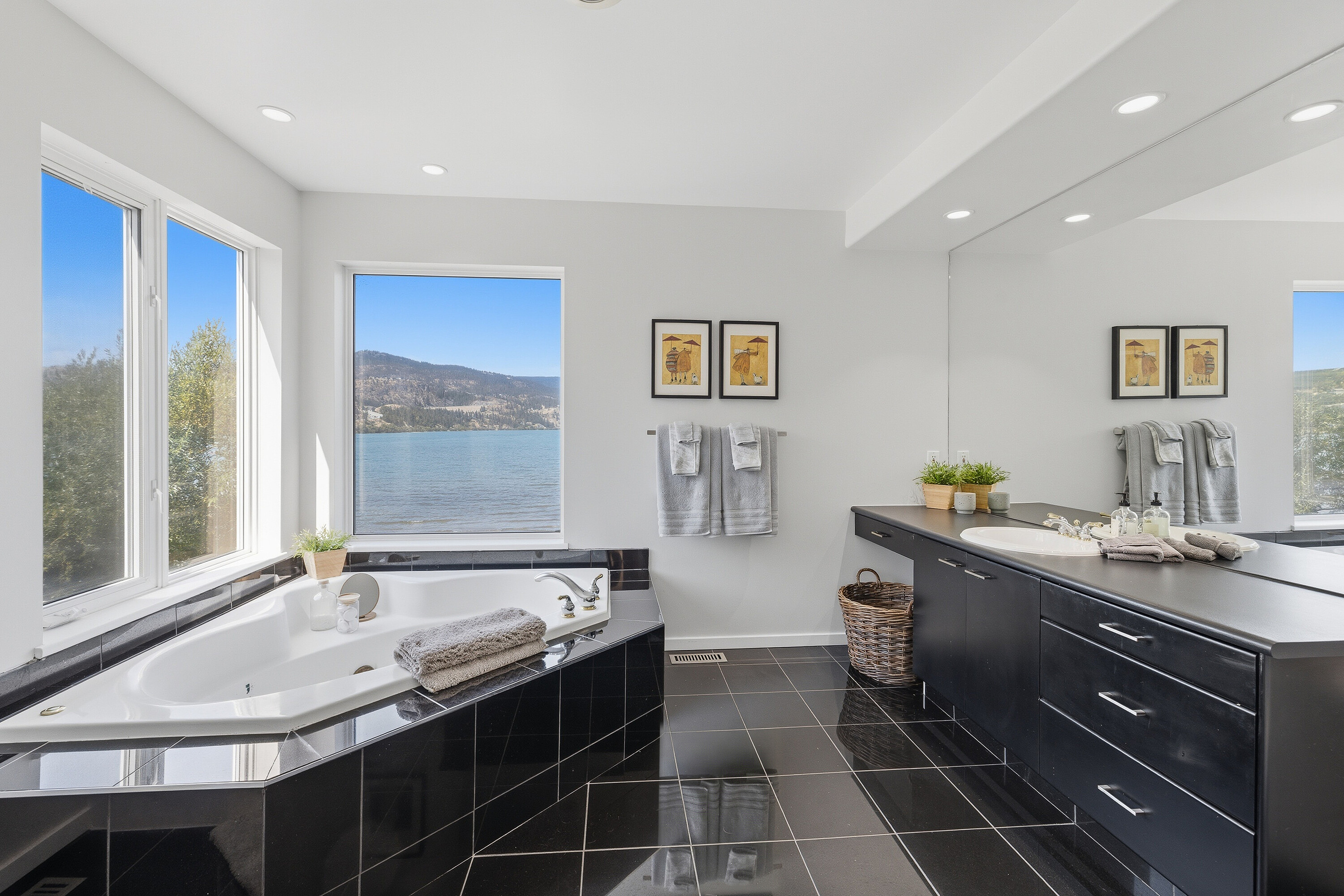  Refined By The Okanagan - 物件實景