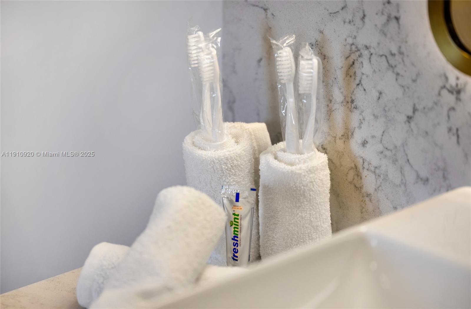 Miami, Florida, 33132, United States, 1 Bedroom Bedrooms, ,1 BathroomBathrooms,Residential,For Sale,1994721