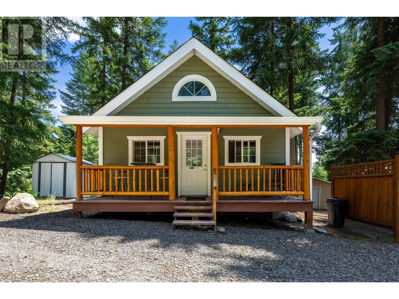TAPPEN, British Columbia, V0E 2X2, CA, 2 Bedrooms Bedrooms, ,2 BathroomsBathrooms,Residential,For Sale,1868276