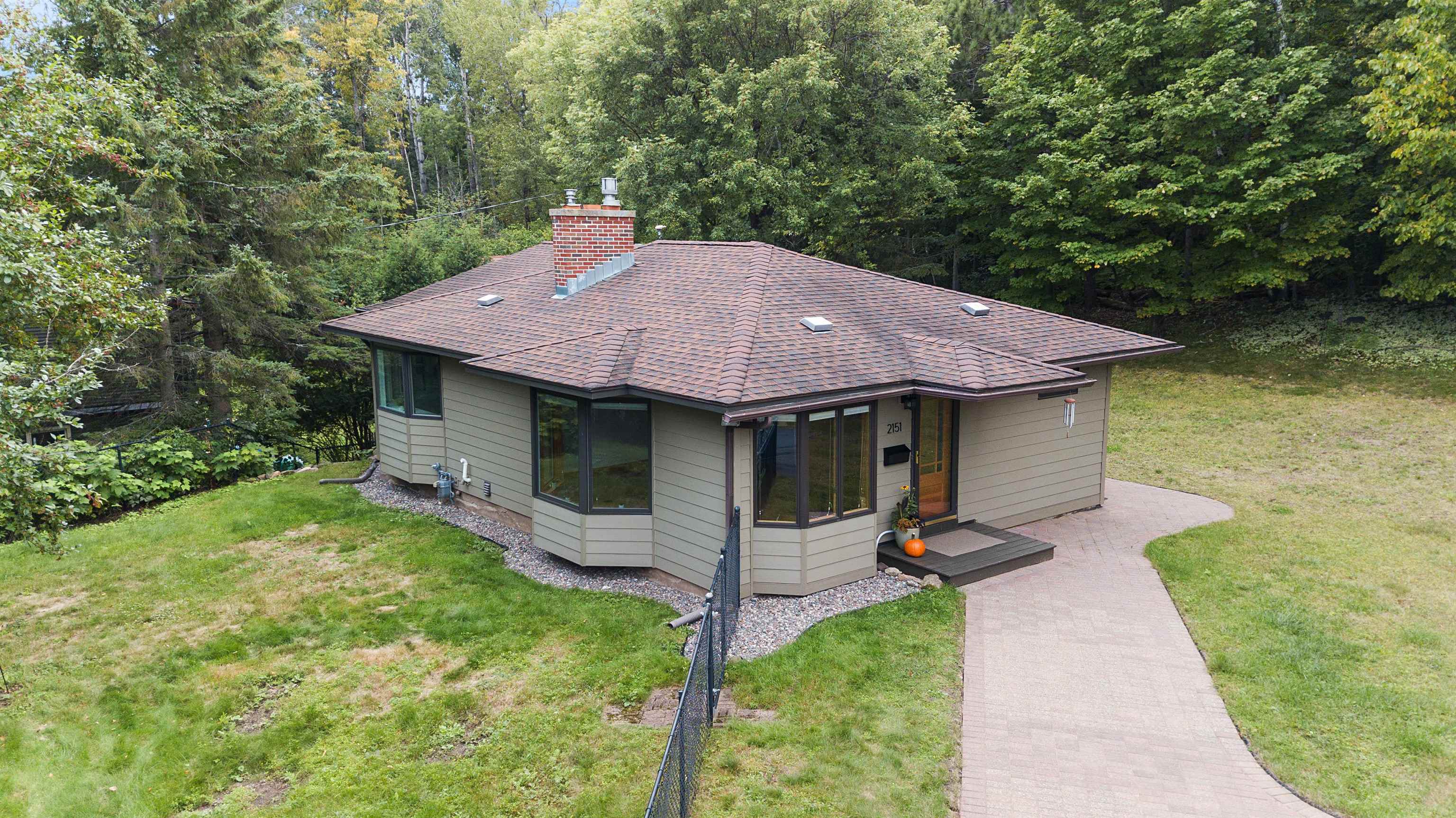 Duluth, Minnesota, 55803, United States, 4 Bedrooms Bedrooms, ,1 BathroomBathrooms,Residential,For Sale,1942593