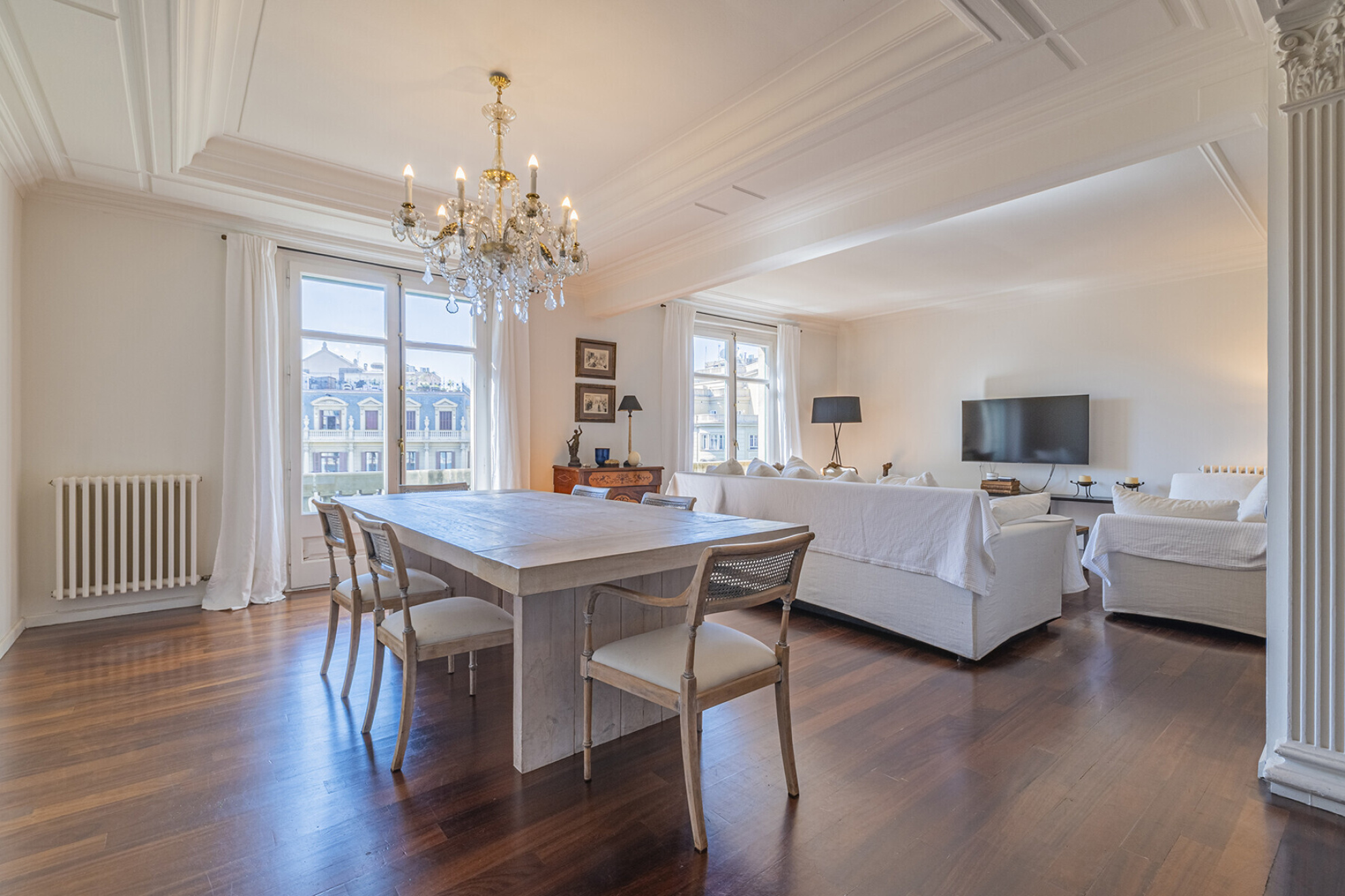  Elegant property in a stately estate on Avenida Diagonal - 物件實景