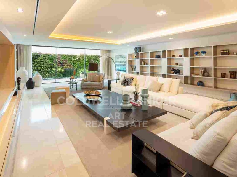Marbella, Andalusia, ES, 6 Bedrooms Bedrooms, ,6 BathroomsBathrooms,Residential,For Sale,1818640