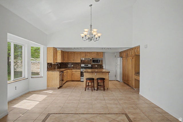Ephraim, Utah, 84627, United States, 6 Bedrooms Bedrooms, ,3 BathroomsBathrooms,Residential,For Sale,2048073