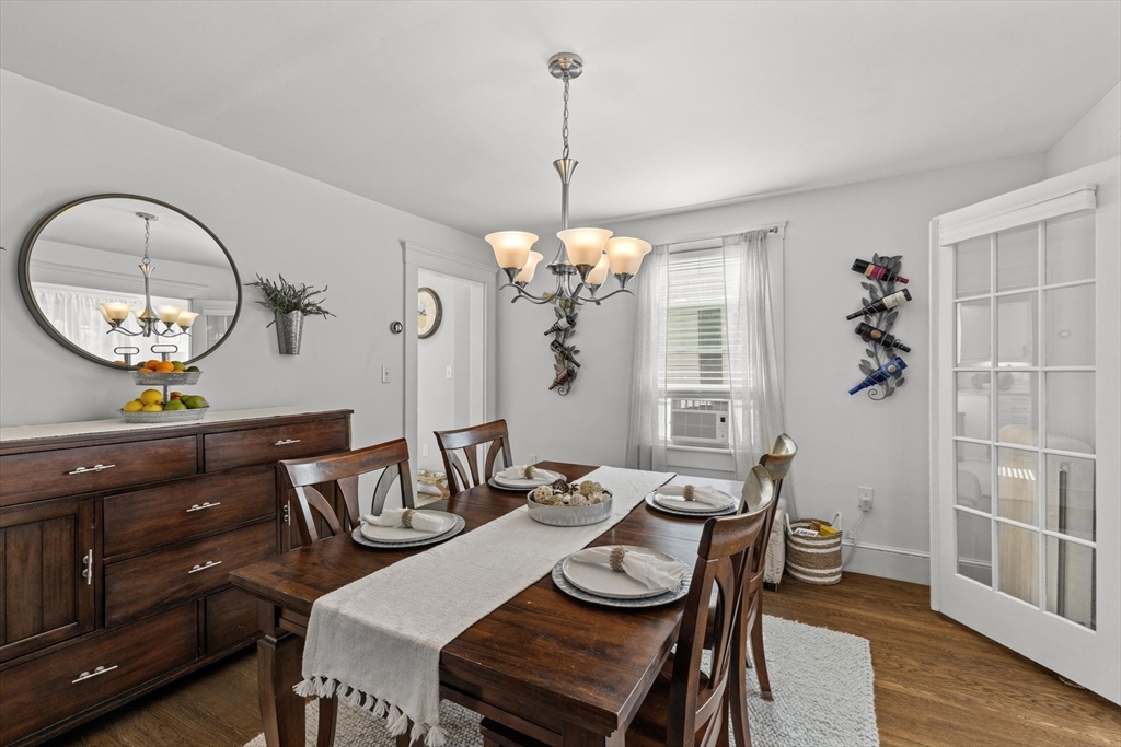 Swampscott, Massachusetts, 01907, United States, 3 Bedrooms Bedrooms, ,2 BathroomsBathrooms,Residential,For Sale,1979300