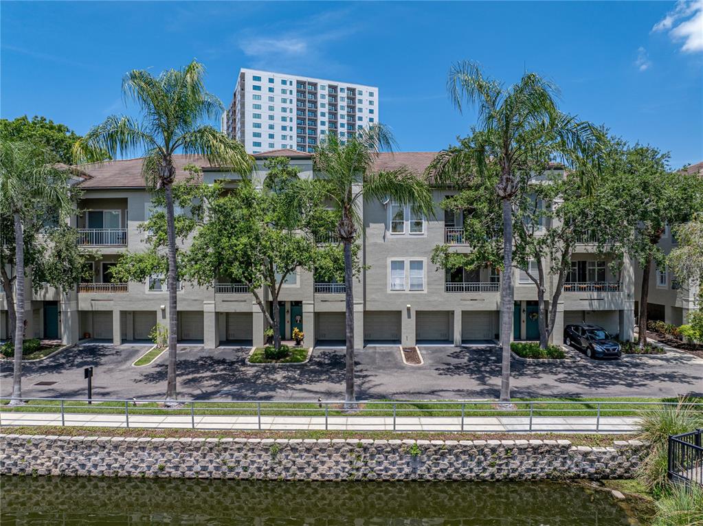 Tampa, Florida, 33602, United States, 3 Bedrooms Bedrooms, ,2 BathroomsBathrooms,Residential,For Sale,1895727