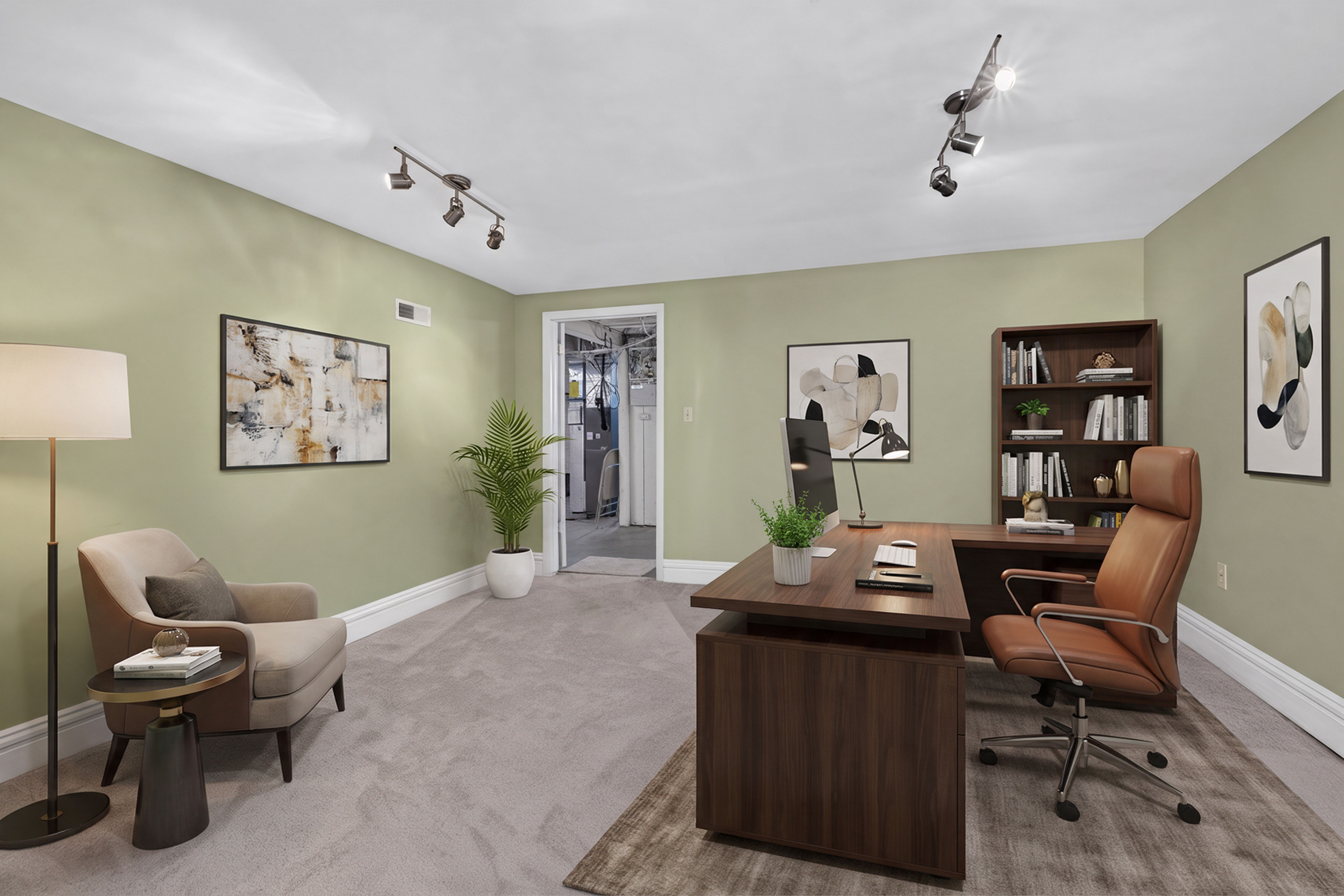 This solid brick South City St. Louis home has architectural character... - 物件實景