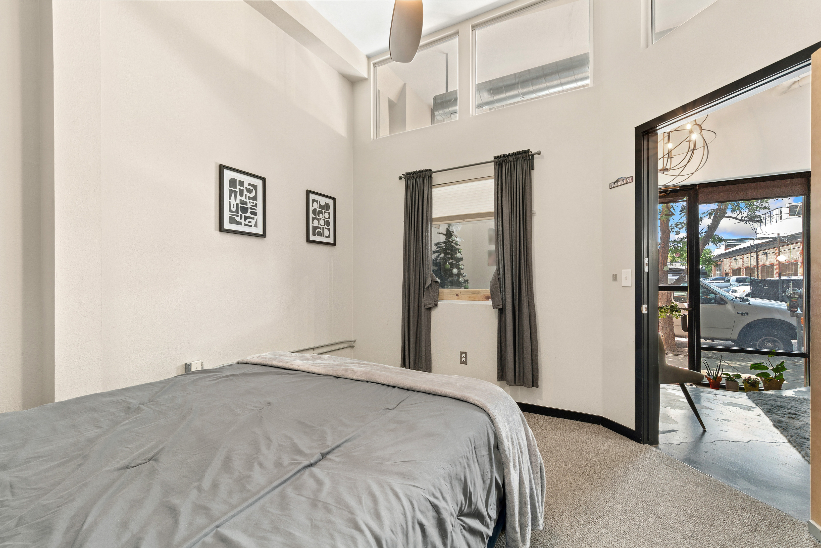 Rare live/work zoned condo in one of Denver
