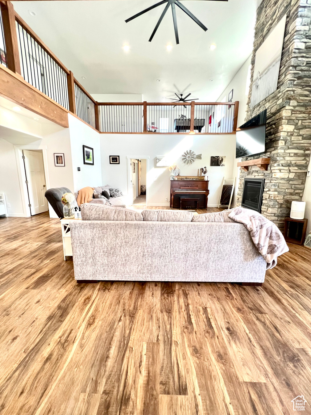 Elsinore, Utah, 84724, United States, 6 Bedrooms Bedrooms, ,4 BathroomsBathrooms,Residential,For Sale,1796854