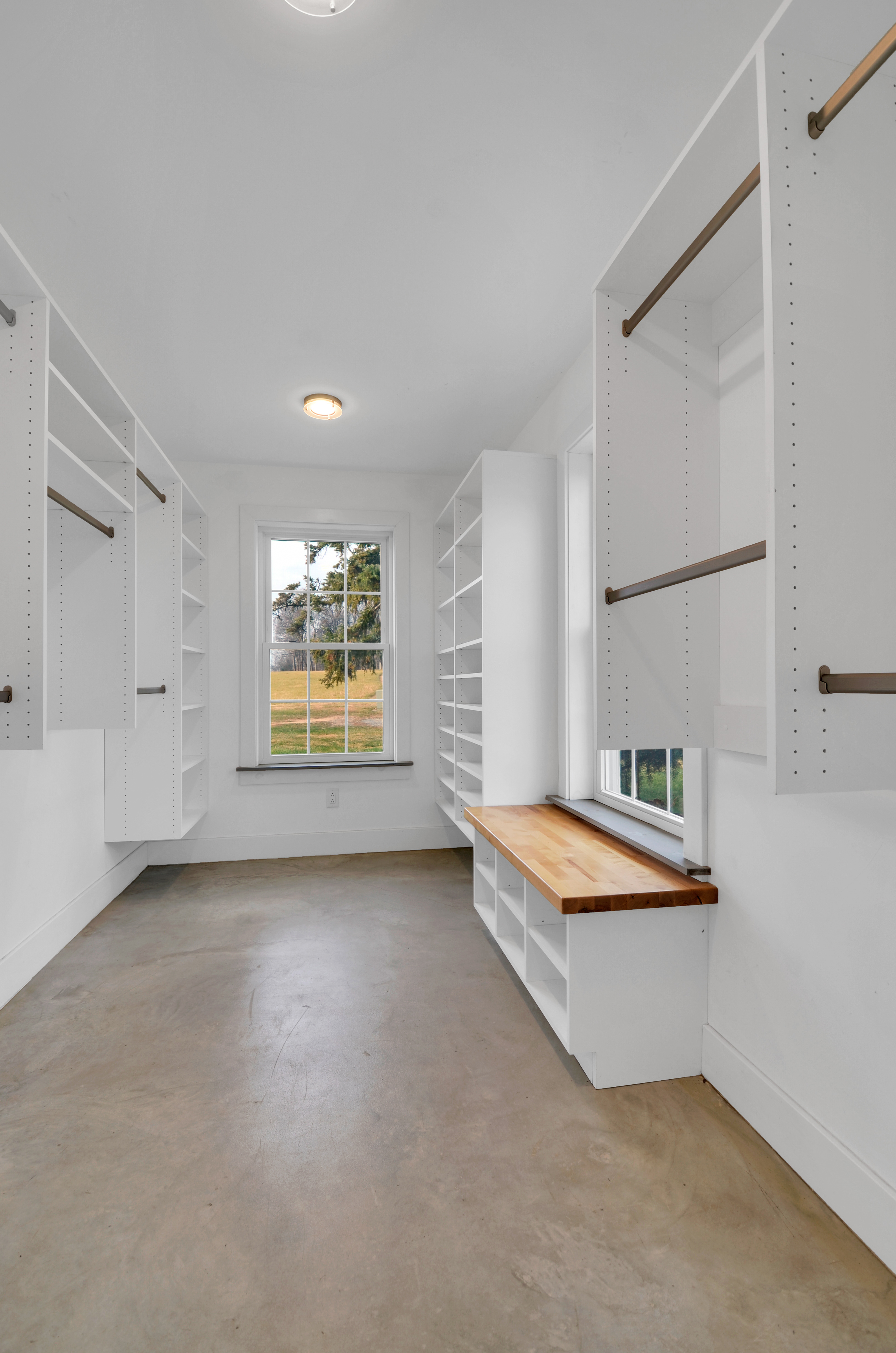 Reading, Pennsylvania, 19606, United States, 4 Bedrooms Bedrooms, ,3 BathroomsBathrooms,Residential,For Sale,1979384