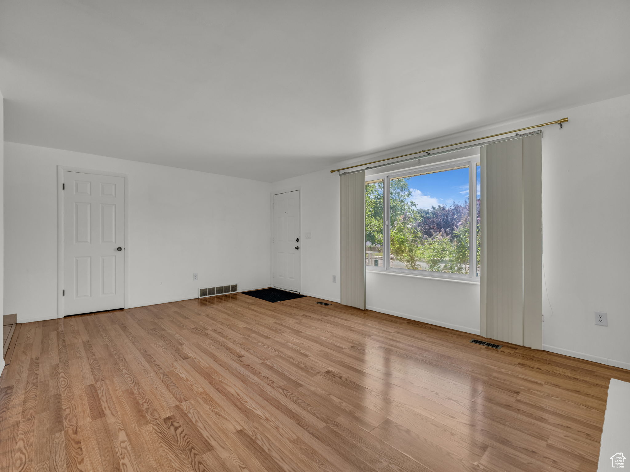 Taylorsville, Utah, 84129, United States, 4 Bedrooms Bedrooms, ,1 BathroomBathrooms,Residential,For Sale,1890353