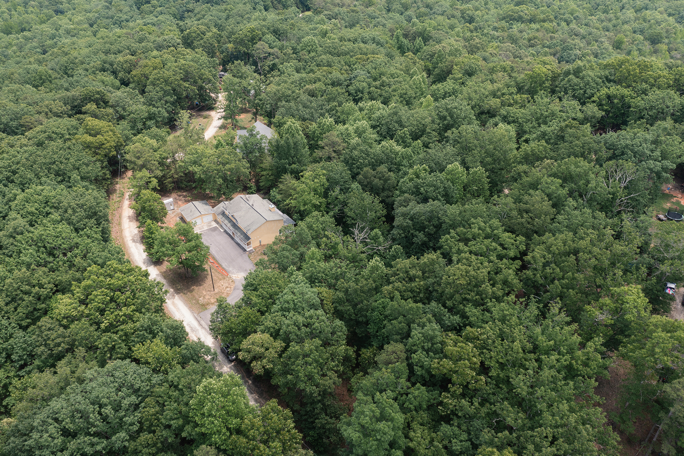  Custom Home on Two Private Acres - 物件實景