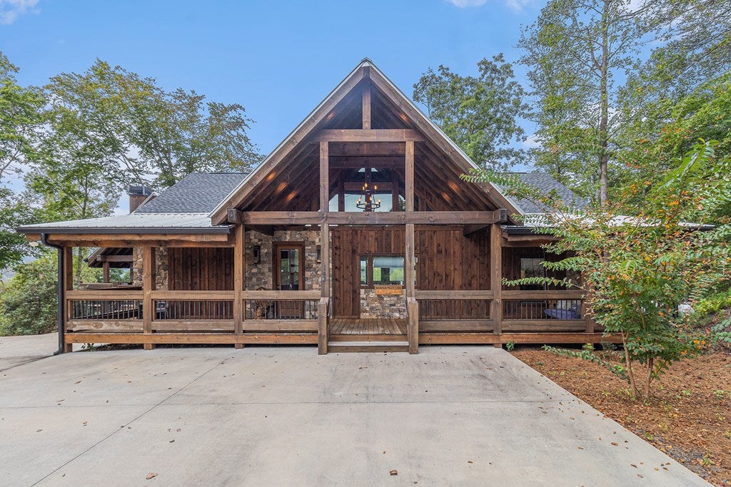 Ellijay, Georgia, 30540, United States, 5 Bedrooms Bedrooms, ,5 BathroomsBathrooms,Residential,For Sale,1952565