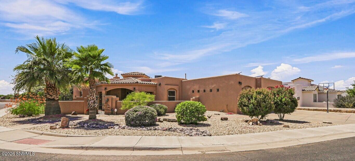 Santa Lucia Arc, Las Cruces, NM 88005 #1
