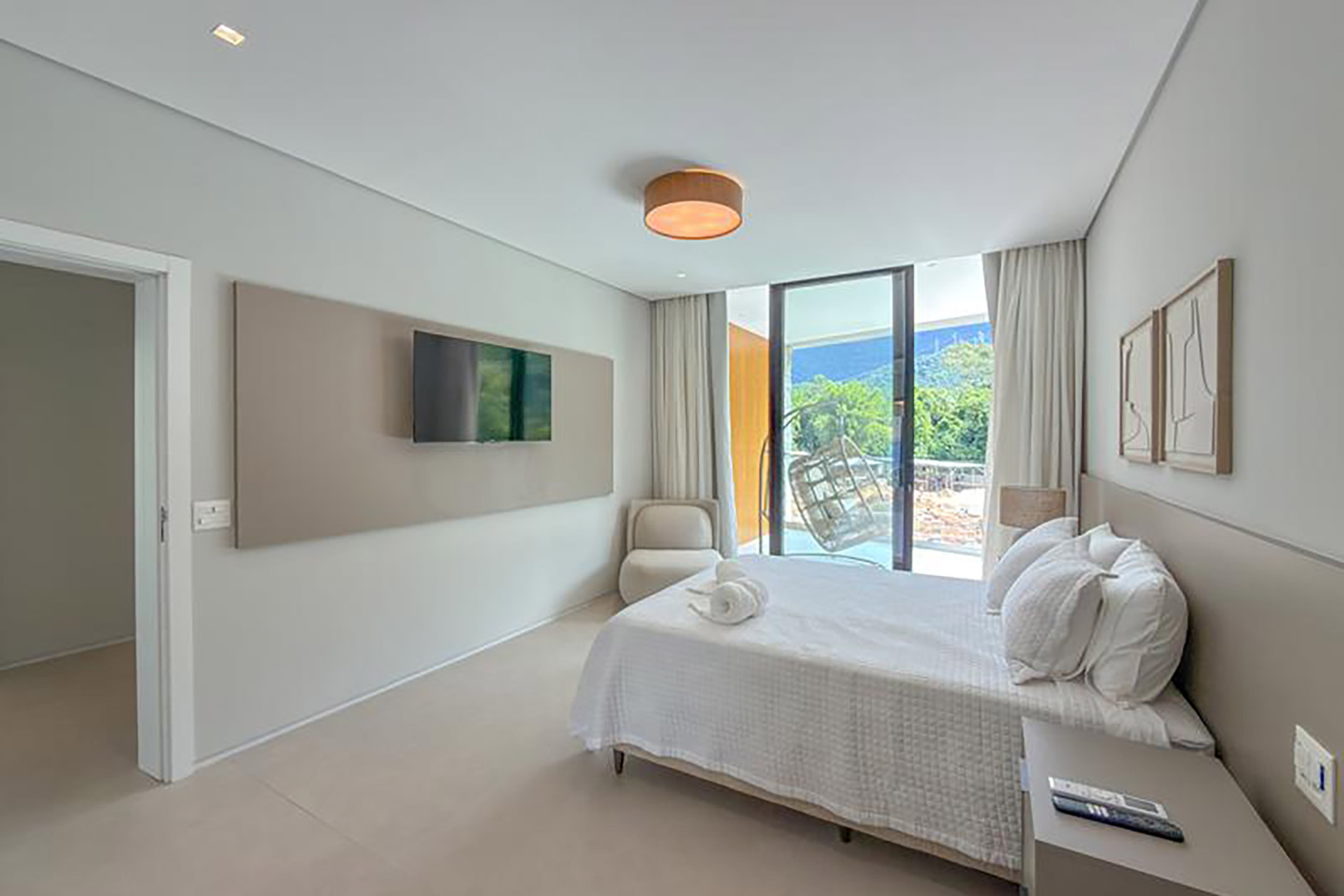  Contemporary residence with six suites in Frade Green, Angra dos Reis - 物件實景