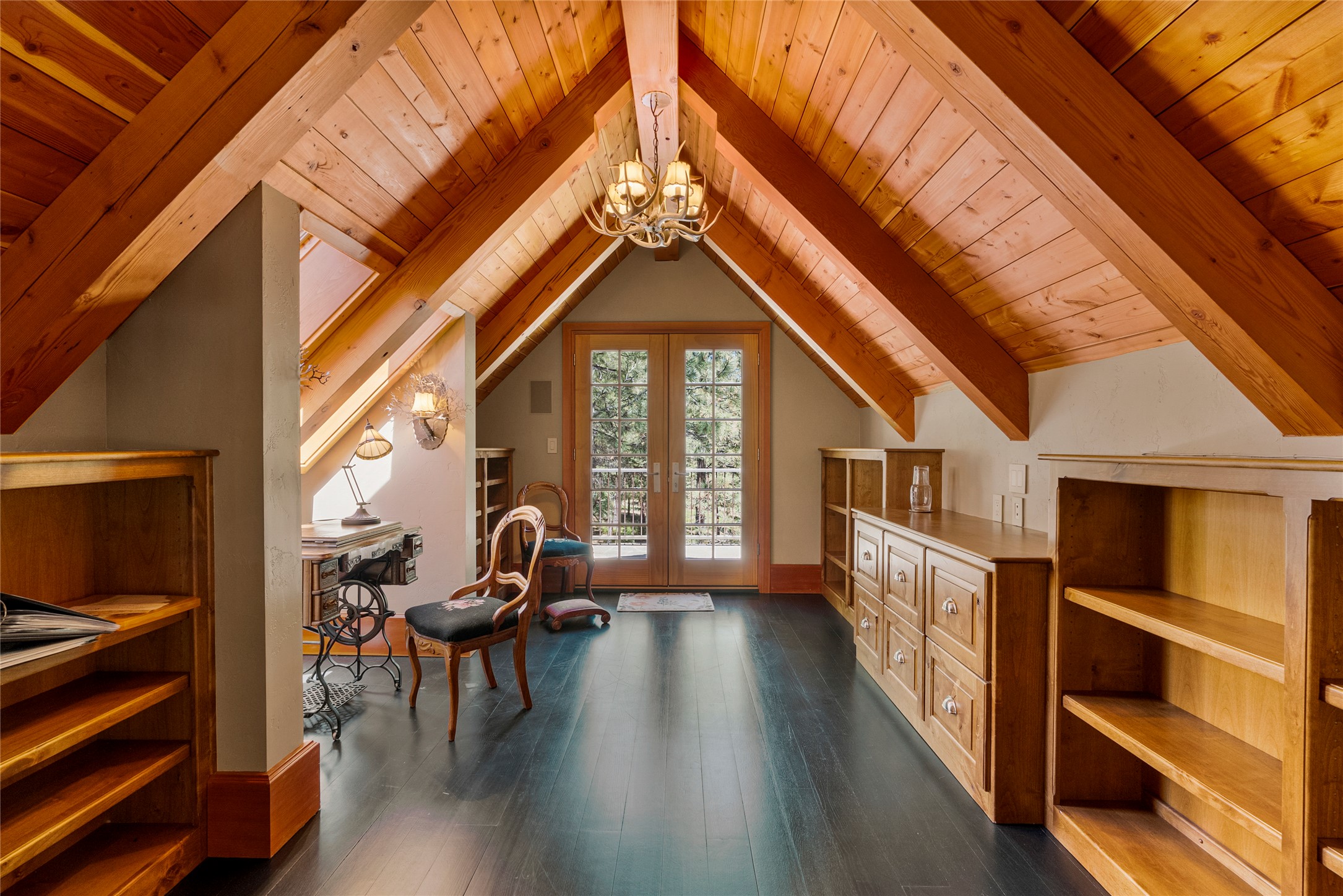  594 Bunkhouse Road - 物件實景