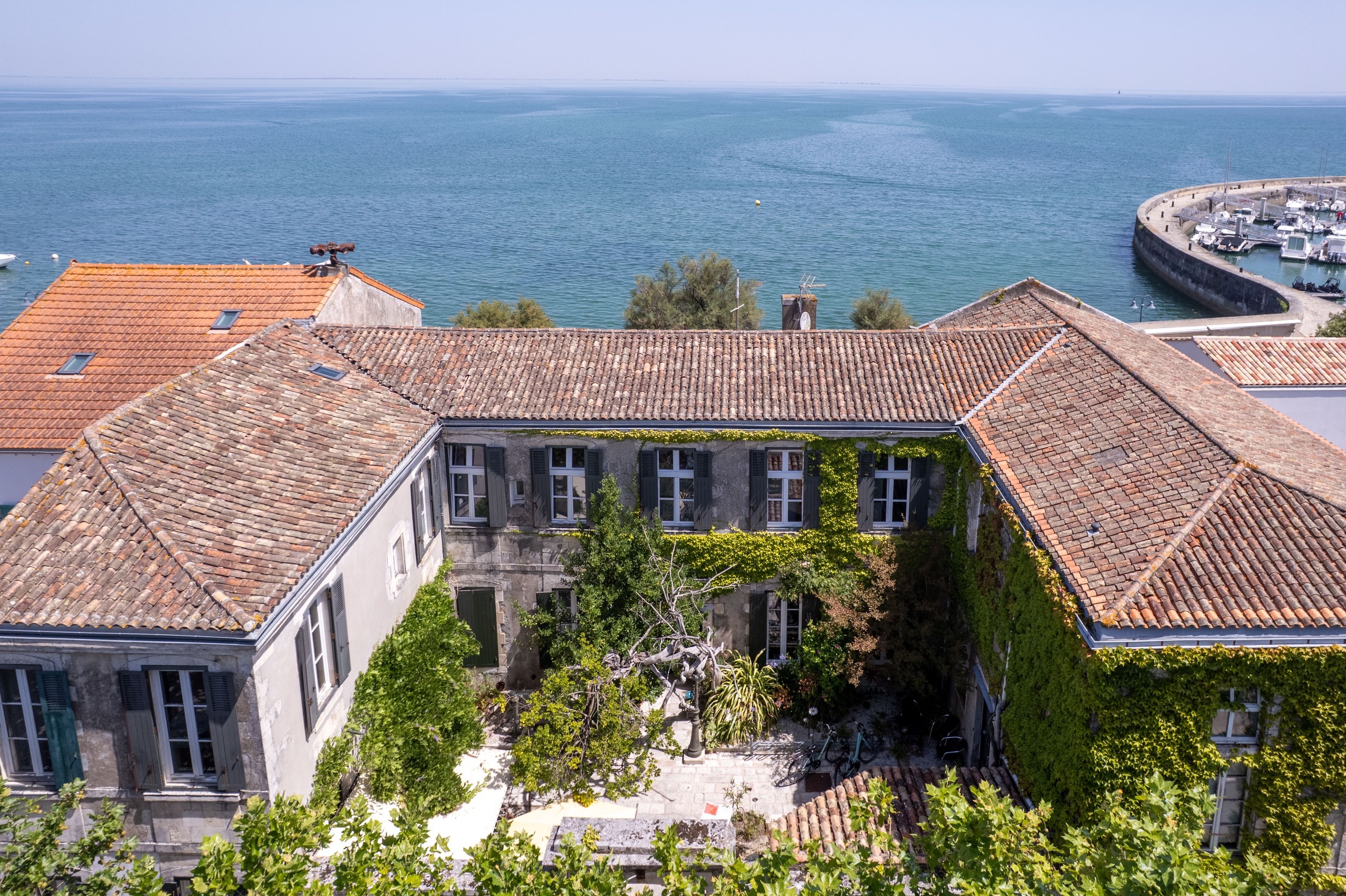  Île de Ré – La Flotte An Iconic Waterfront Heritage Address - 物件實景