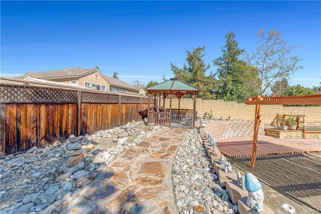 Claremont, California, 91711, United States, 4 Bedrooms Bedrooms, ,2 BathroomsBathrooms,Residential,For Sale,1975590