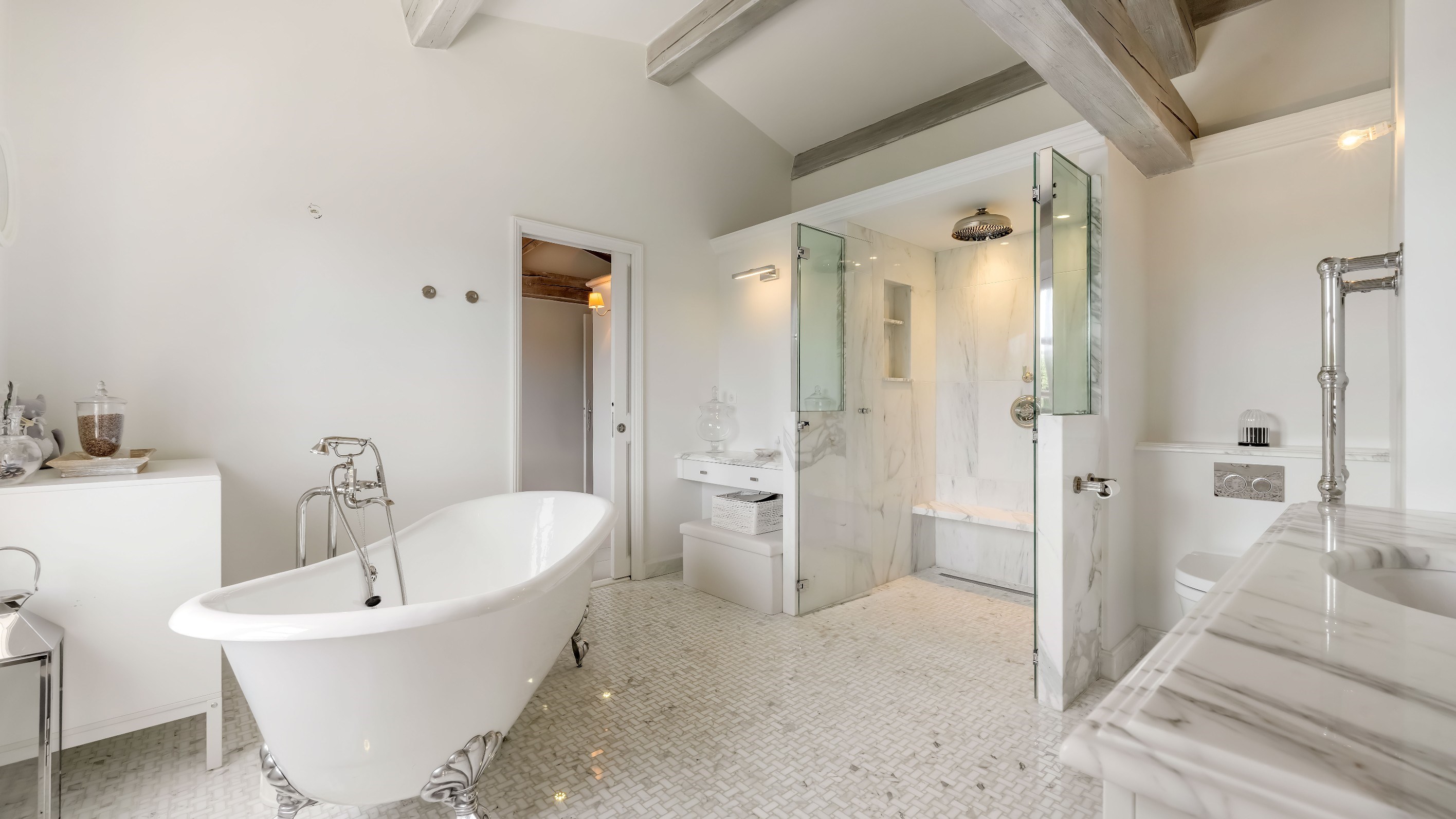  Grimaud villa de charme avec piscine, cinq chambres et grand jardin proche des … - 物件實景