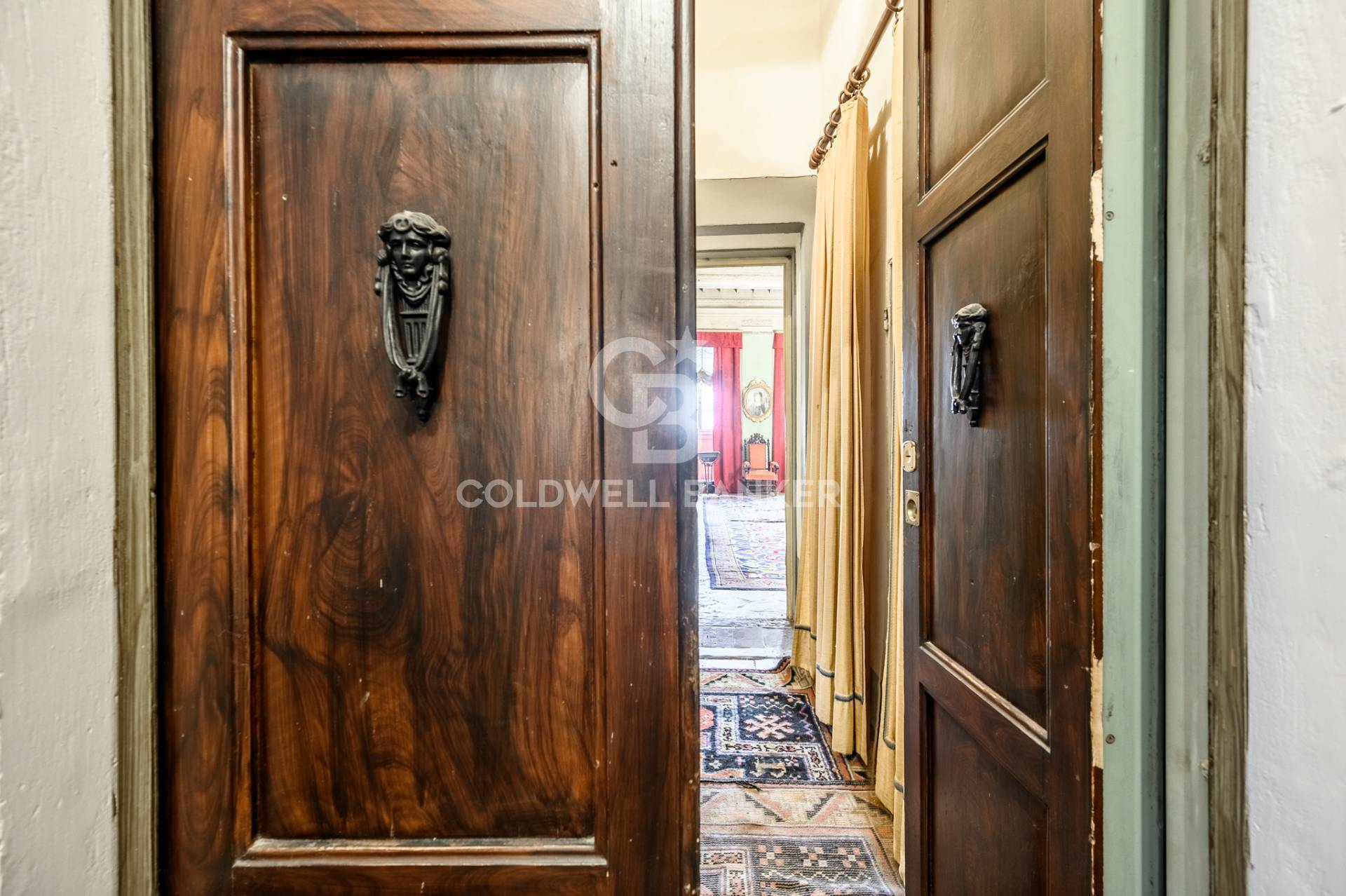 Piazza del Popolo, San Miniato, Pisa, 56027, IT, 10 Bedrooms Bedrooms, ,9 BathroomsBathrooms,Residential,For Sale,Piazza del Popolo,1442810