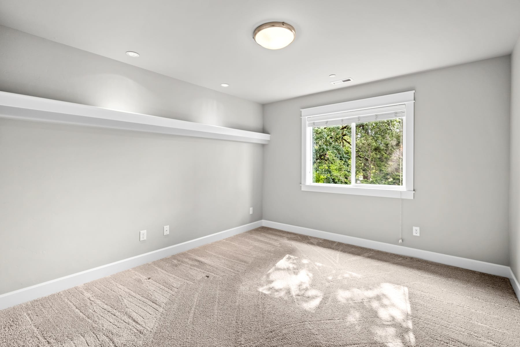 12465 SW LESSER RD Portland, OR 97219 - 物件實景