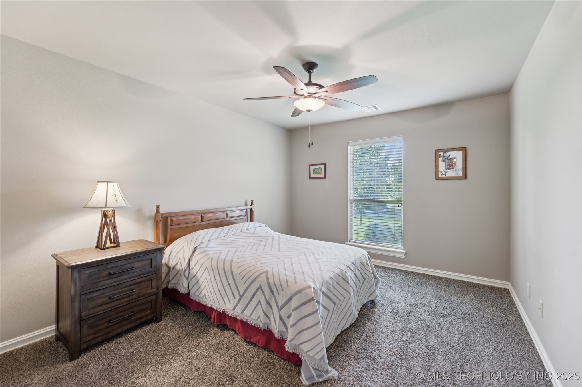 Kiefer, Oklahoma, 74041, United States, 3 Bedrooms Bedrooms, ,2 BathroomsBathrooms,Residential,For Sale,1917885