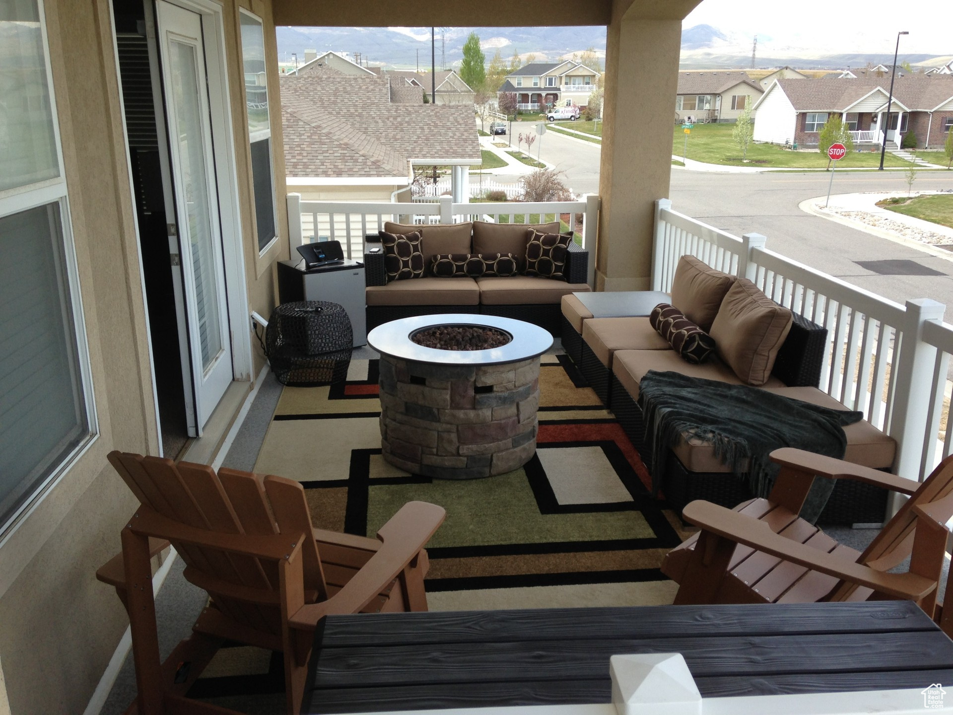 West Jordan, Utah, 84081, United States, 4 Bedrooms Bedrooms, ,3 BathroomsBathrooms,Residential,For Sale,1885459