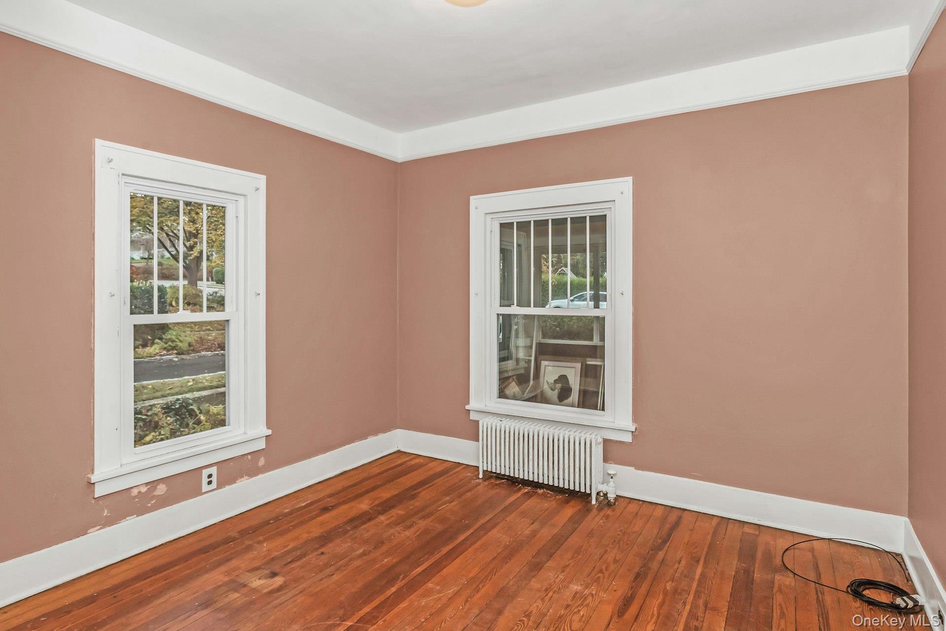 Northport, New York, 11768, United States, 2 Bedrooms Bedrooms, ,1 BathroomBathrooms,Residential,For Sale,1987614