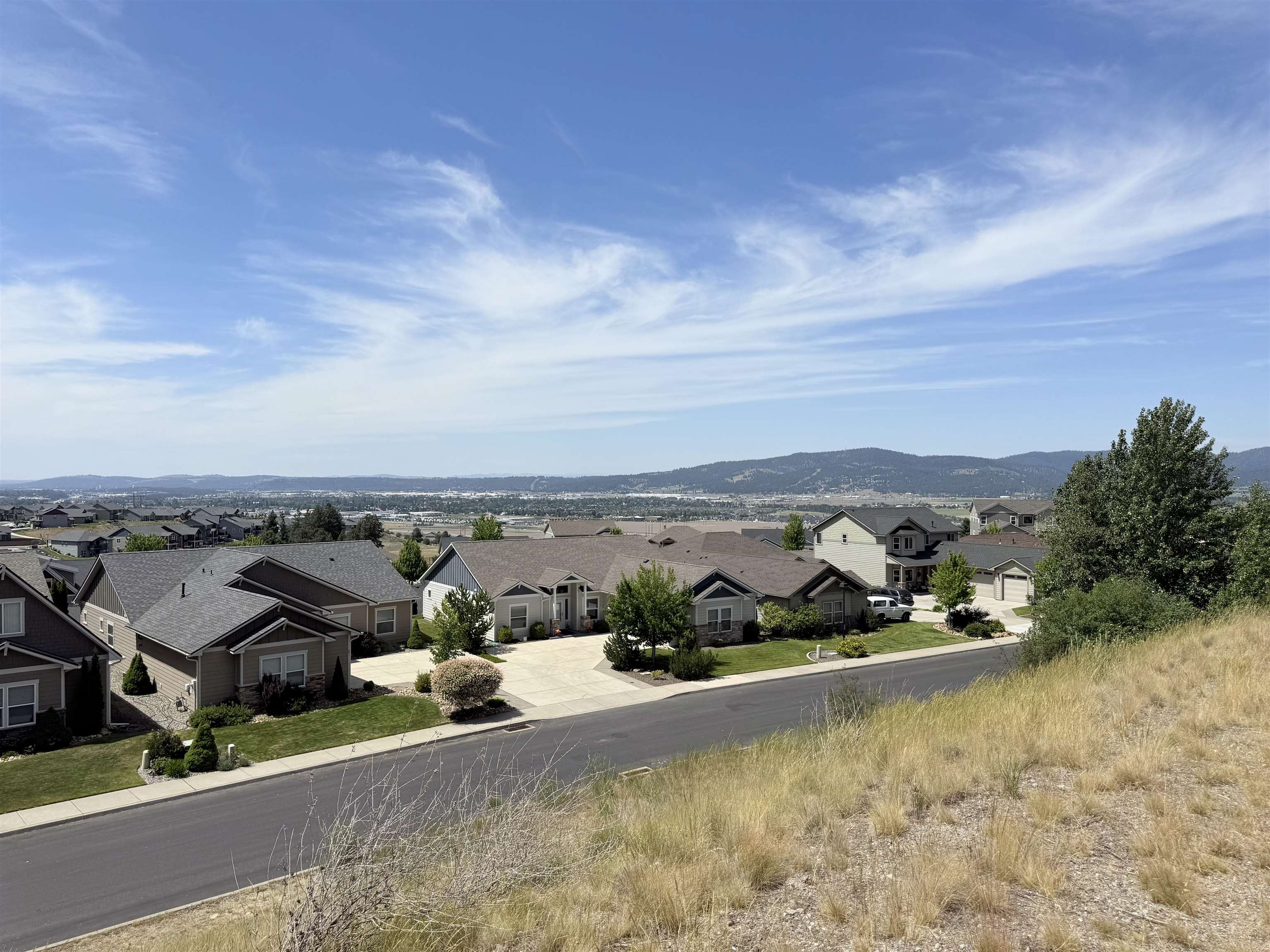 Liberty Lake, Washington, 99019, United States, 4 Bedrooms Bedrooms, ,2 BathroomsBathrooms,Residential,For Sale,1856112