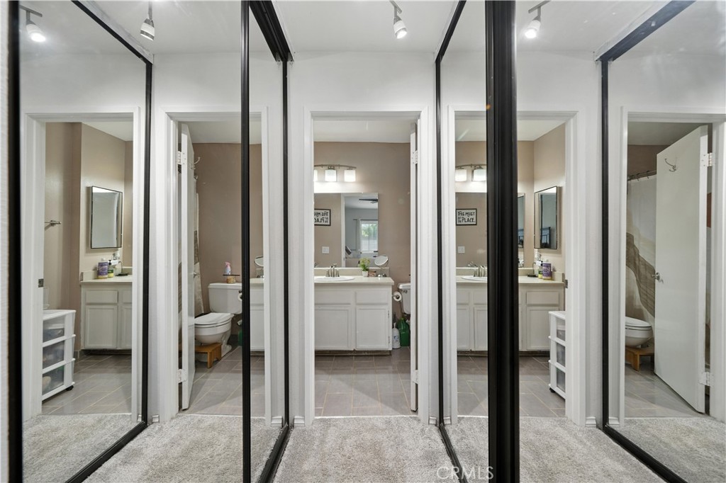 El Cajon, California, 92019, United States, 2 Bedrooms Bedrooms, ,3 BathroomsBathrooms,Residential,For Sale,1921774