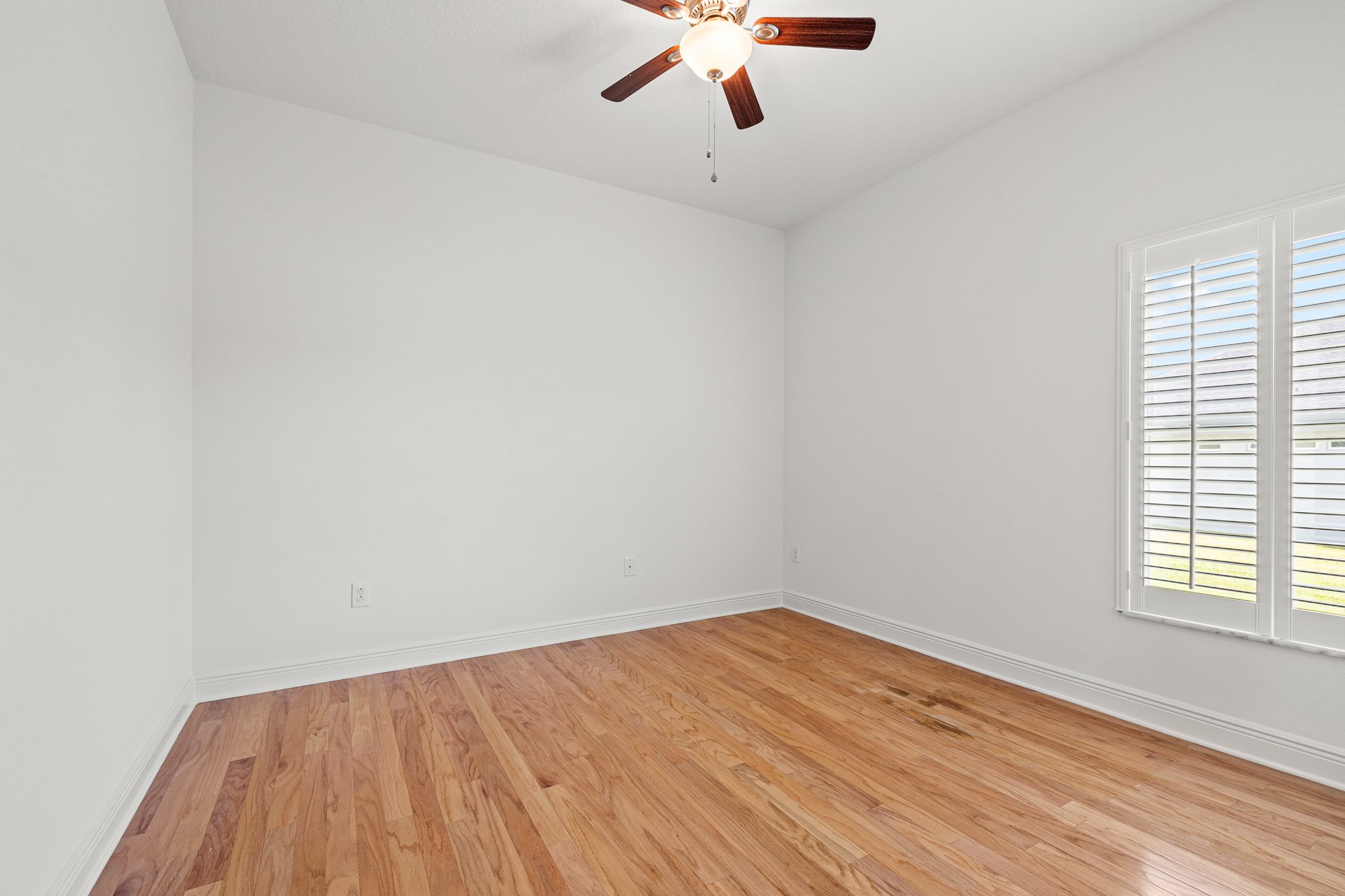 Dade City, Florida, 33525, United States, 4 Bedrooms Bedrooms, ,3 BathroomsBathrooms,Residential,For Sale,1854266