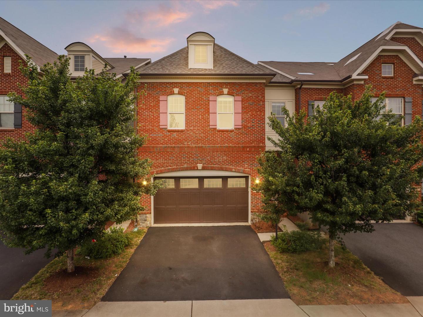 Ashburn, Virginia, 20148, United States, 3 Bedrooms Bedrooms, ,4 BathroomsBathrooms,Residential,For Sale,1918442