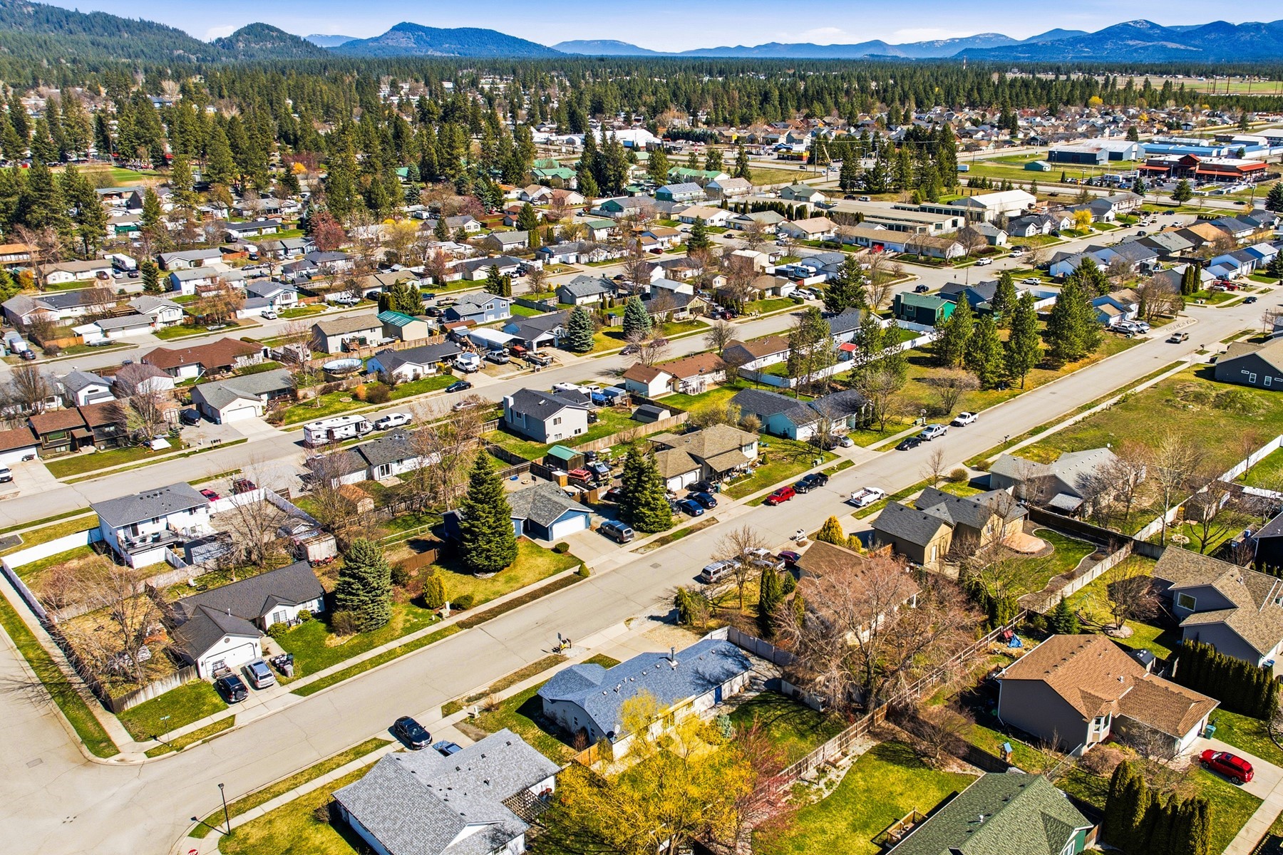  Single-Level Living with Key Updates - 物件實景