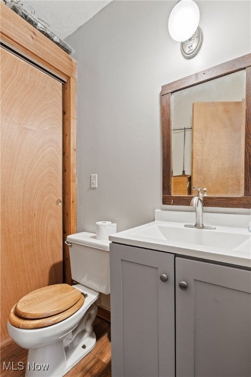 Cleveland, Ohio, 44113, United States, 3 Bedrooms Bedrooms, ,4 BathroomsBathrooms,Residential,For Sale,1984065