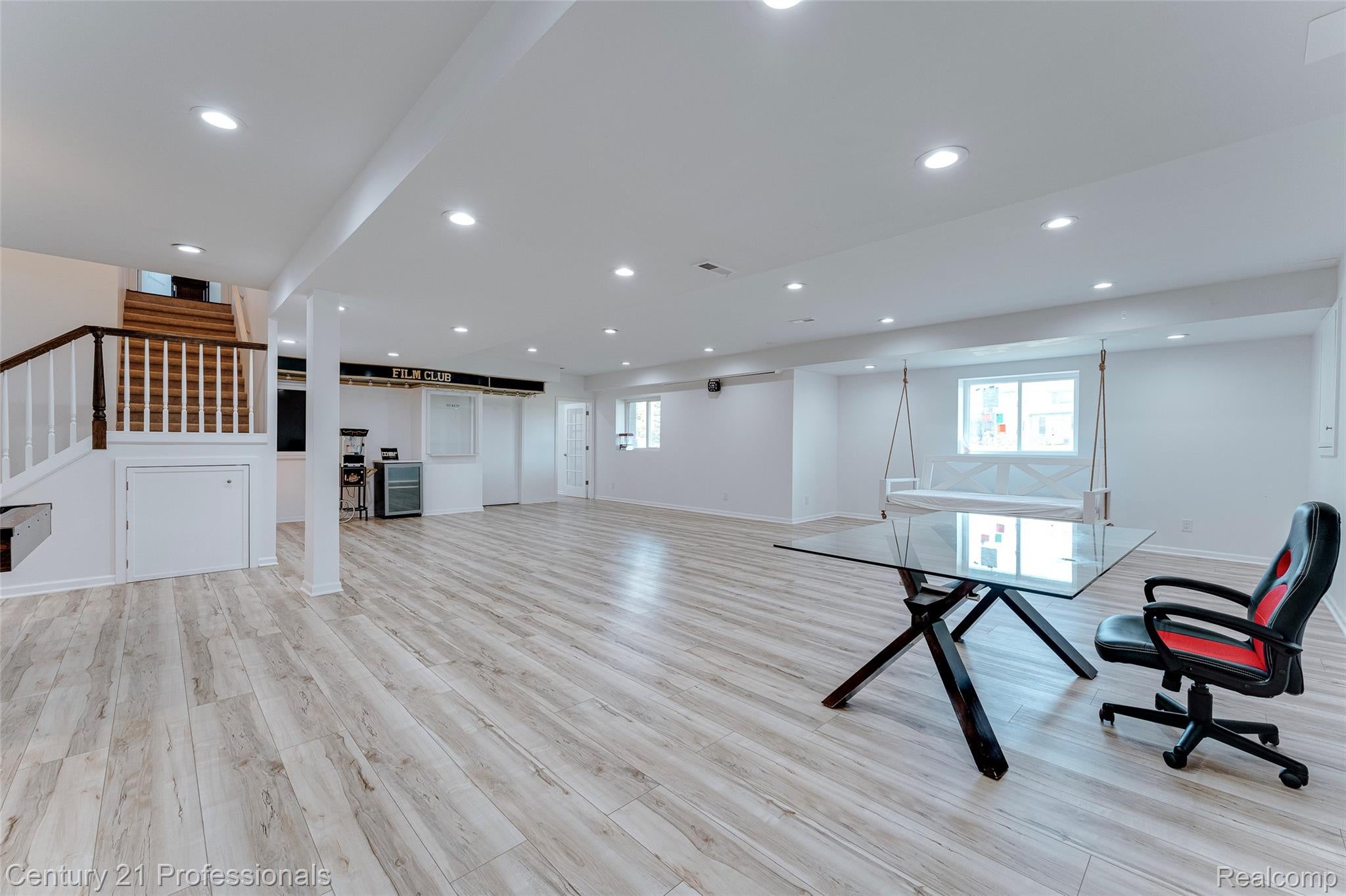 Canton, Michigan, 48187, United States, 5 Bedrooms Bedrooms, ,6 BathroomsBathrooms,Residential,For Sale,1908049