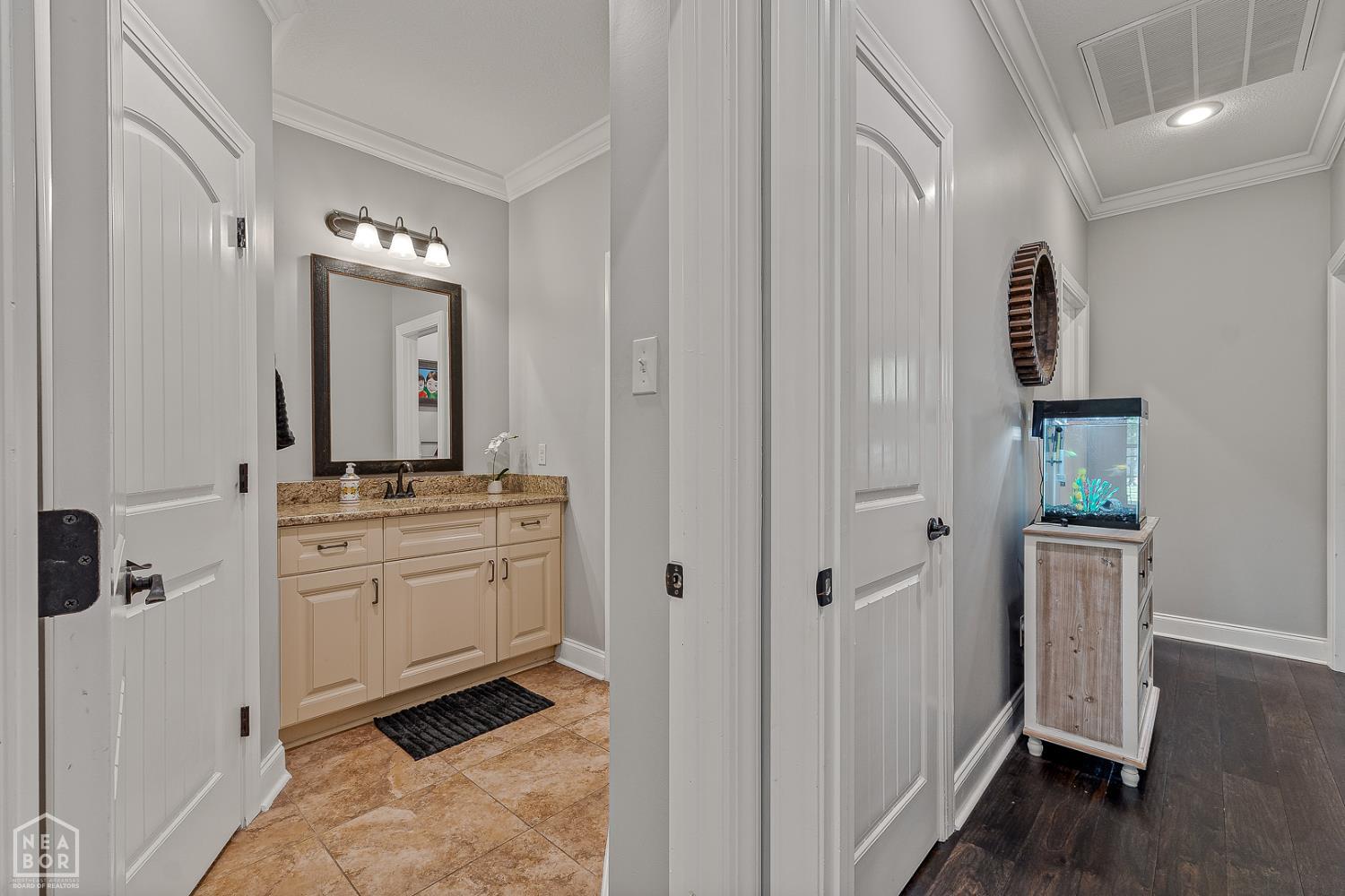 Jonesboro, Arkansas, 72404, United States, ,4 BathroomsBathrooms,Residential,For Sale,1978078