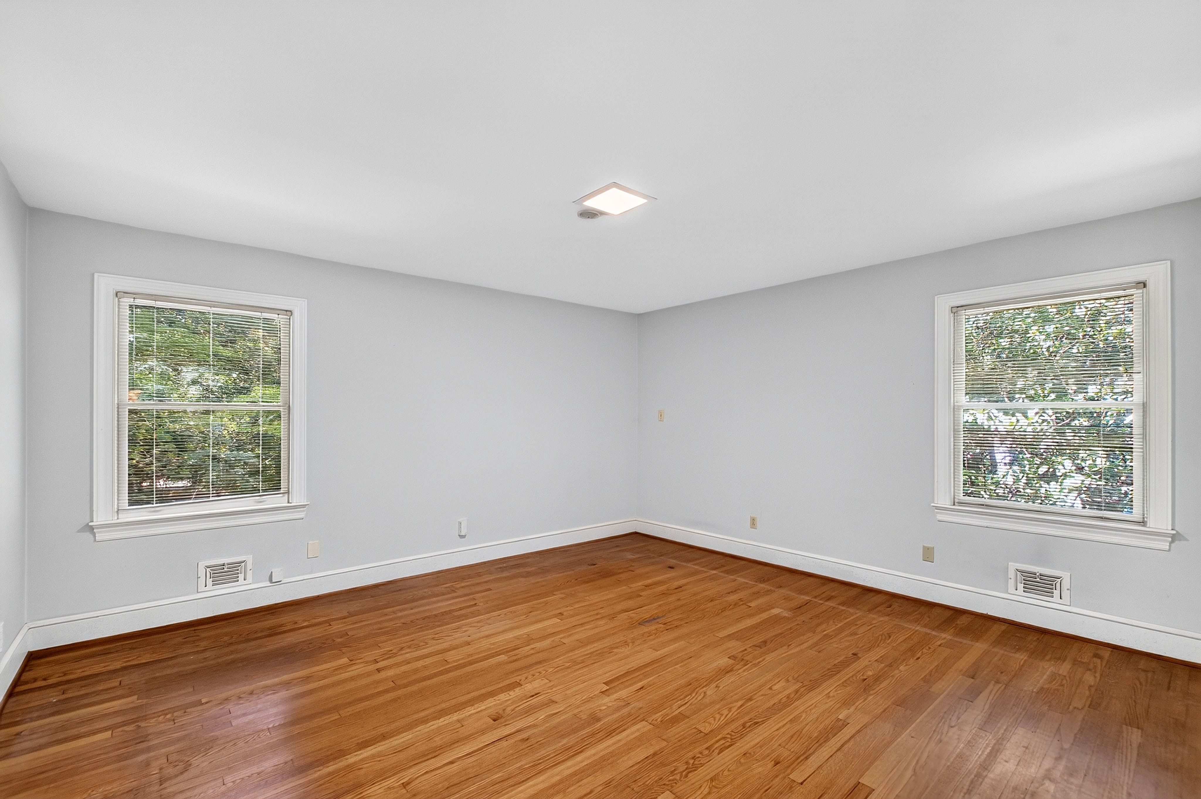  3705 Stonehaven Drive, Raleigh, NC 27609 - 物件實景