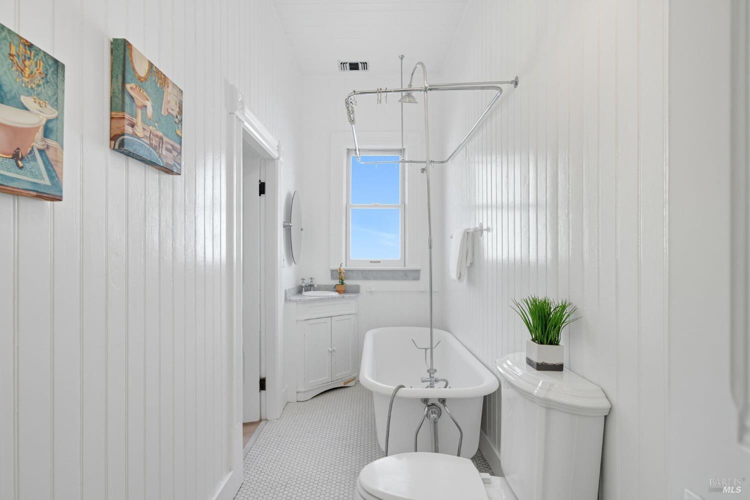 Napa, California, 94559, United States, 3 Bedrooms Bedrooms, ,4 BathroomsBathrooms,Residential,For Sale,1947043
