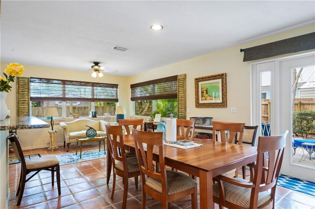 Vero Beach, Florida, 32960, United States, 3 Bedrooms Bedrooms, ,2 BathroomsBathrooms,Residential,For Sale,1989313