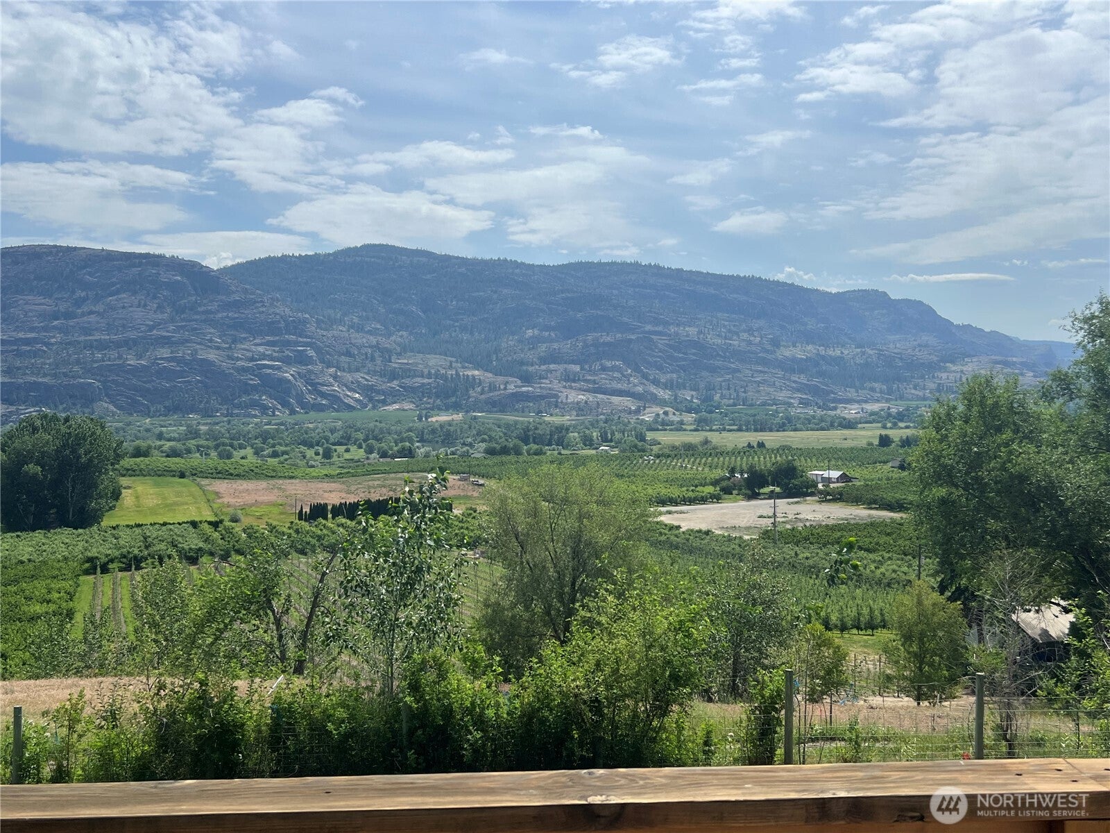 Oroville, Washington, 98844, United States, 3 Bedrooms Bedrooms, ,1 BathroomBathrooms,Residential,For Sale,2002017