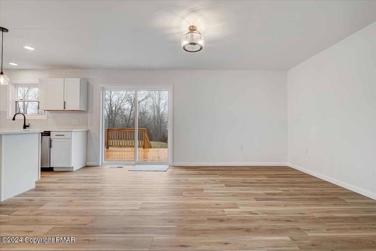 Stroudsburg, Pennsylvania, 18360, United States, 4 Bedrooms Bedrooms, ,3 BathroomsBathrooms,Residential,For Sale,1858259
