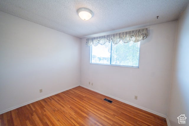 Cottonwood Heights, Utah, 84121, United States, 4 Bedrooms Bedrooms, ,1 BathroomBathrooms,Residential,For Sale,1975513