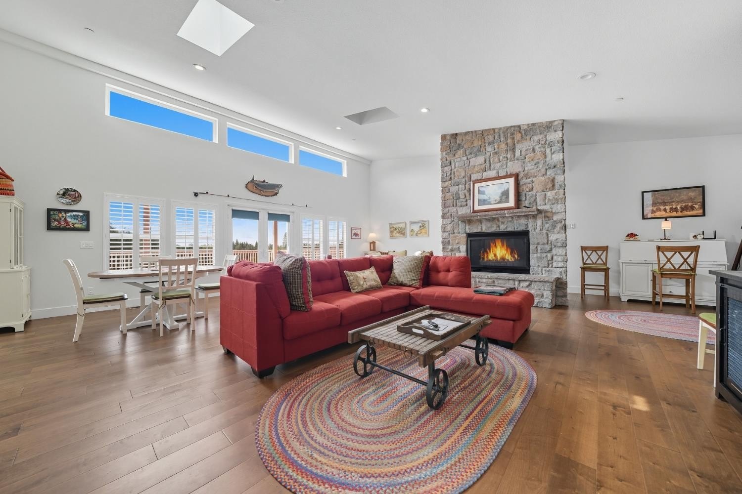 Mountain Ranch, California, 95246, United States, 4 Bedrooms Bedrooms, ,3 BathroomsBathrooms,Residential,For Sale,1976559