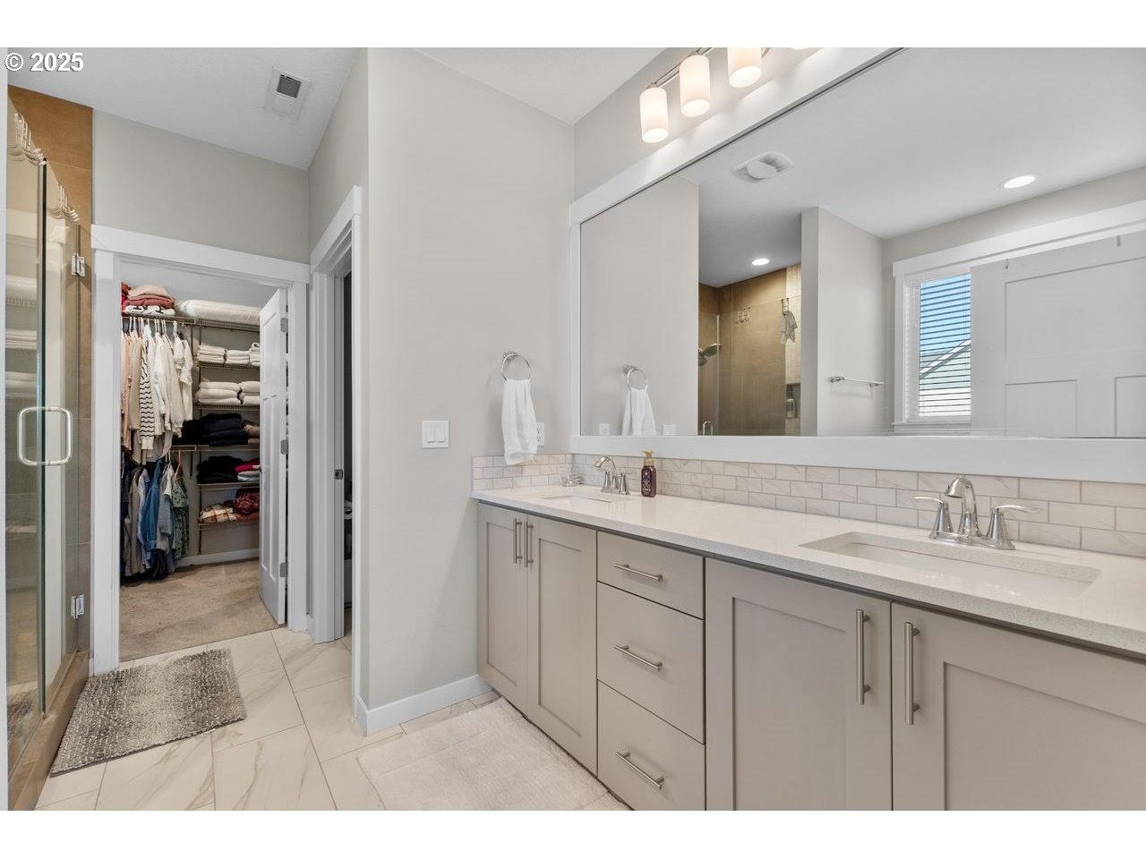 Canby, Oregon, 97013, United States, 3 Bedrooms Bedrooms, ,2 BathroomsBathrooms,Residential,For Sale,1903561