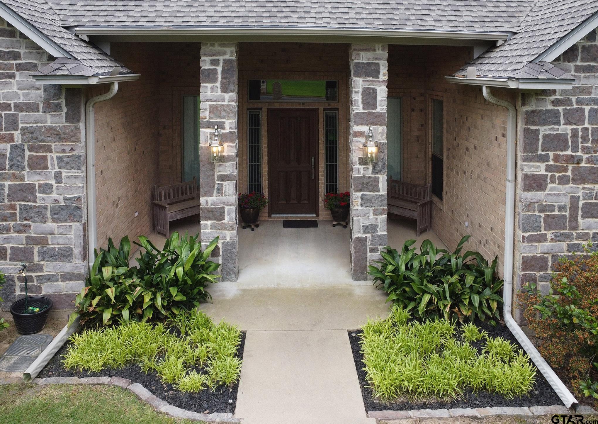 Flint, Texas, 75762, United States, 4 Bedrooms Bedrooms, ,4 BathroomsBathrooms,Residential,For Sale,1817610