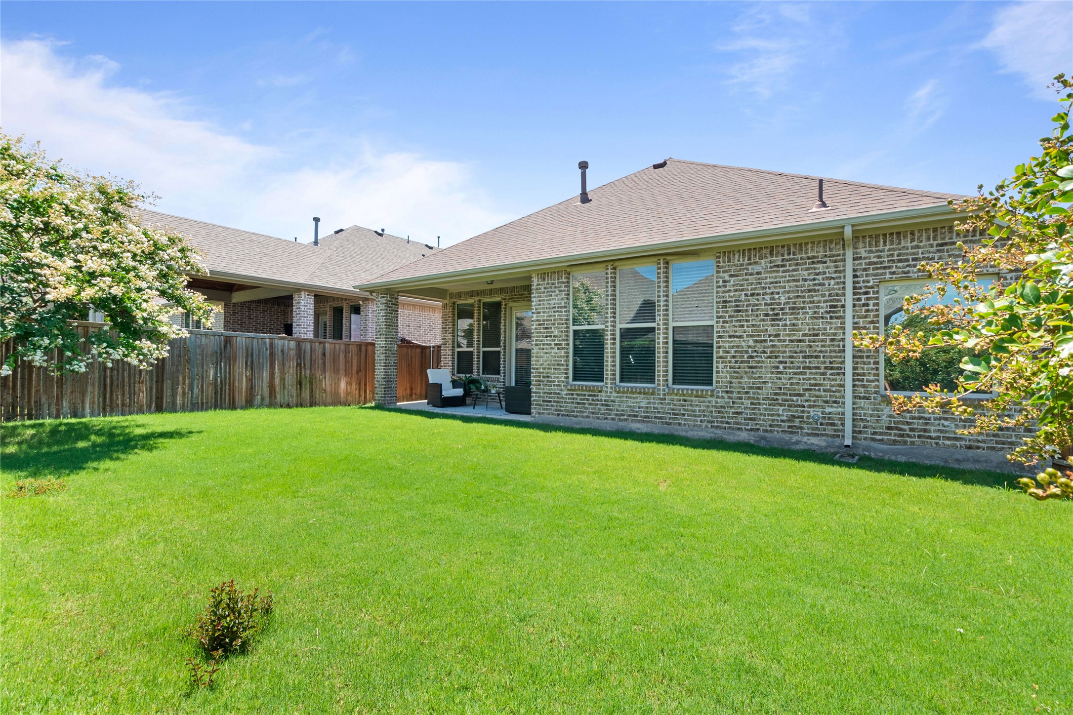 Carrollton, Texas, 75010, United States, 3 Bedrooms Bedrooms, ,2 BathroomsBathrooms,Residential,For Sale,1901690